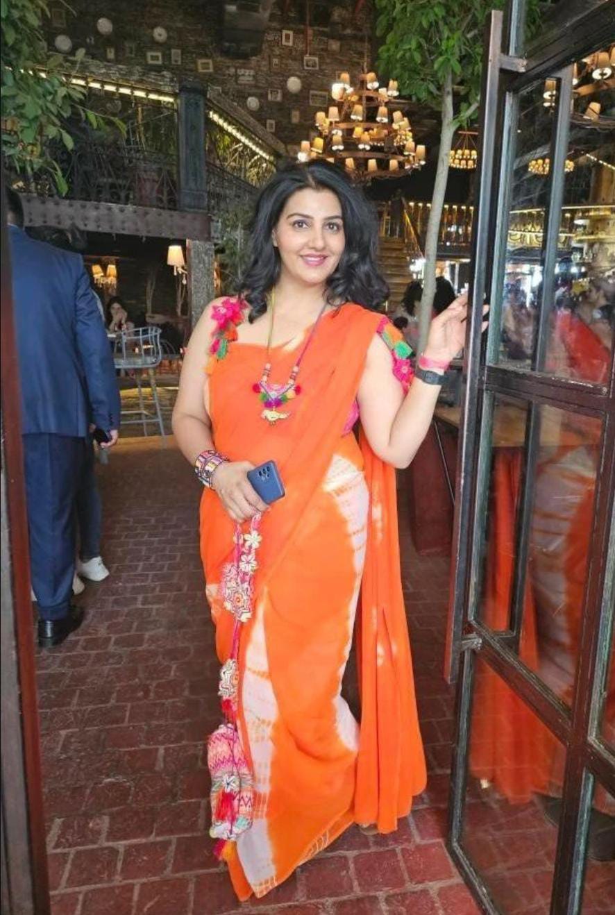 Lucknow Escorts Phone WhatsApp