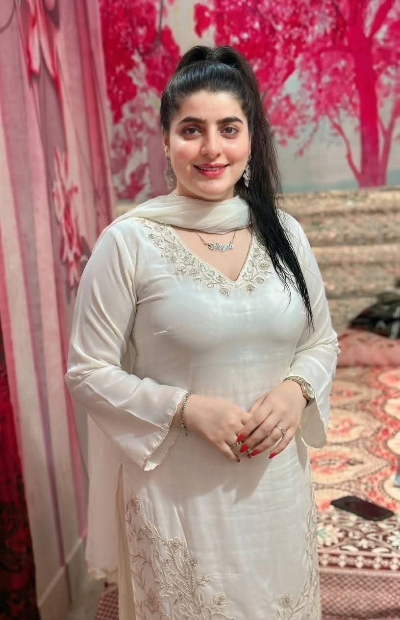 Contact Sexy Model Girls Ghaziabad